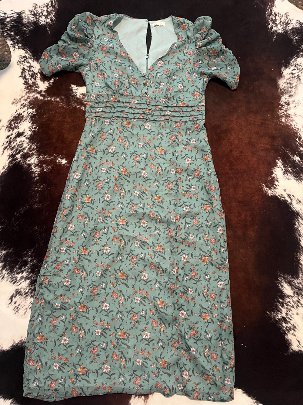 Green Floral V-Neck Puff Sleeve Midi Dress
